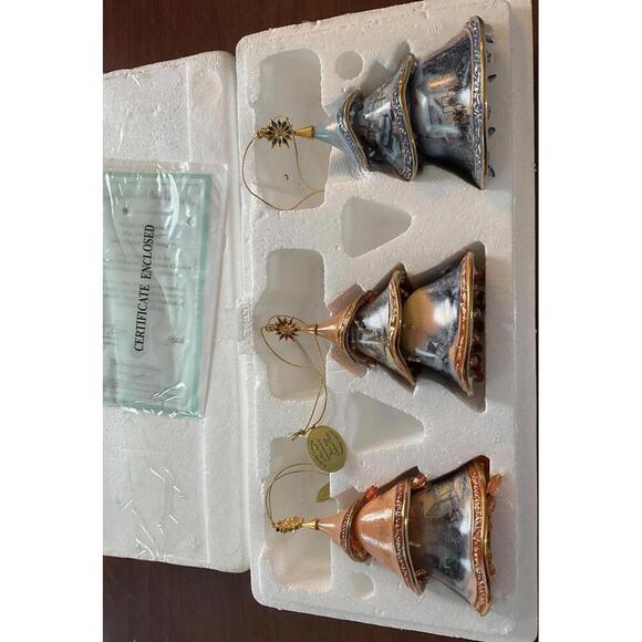 Thomas Kinkade Bone China Ornament Collection, set of 3 - Picture 7 of 7